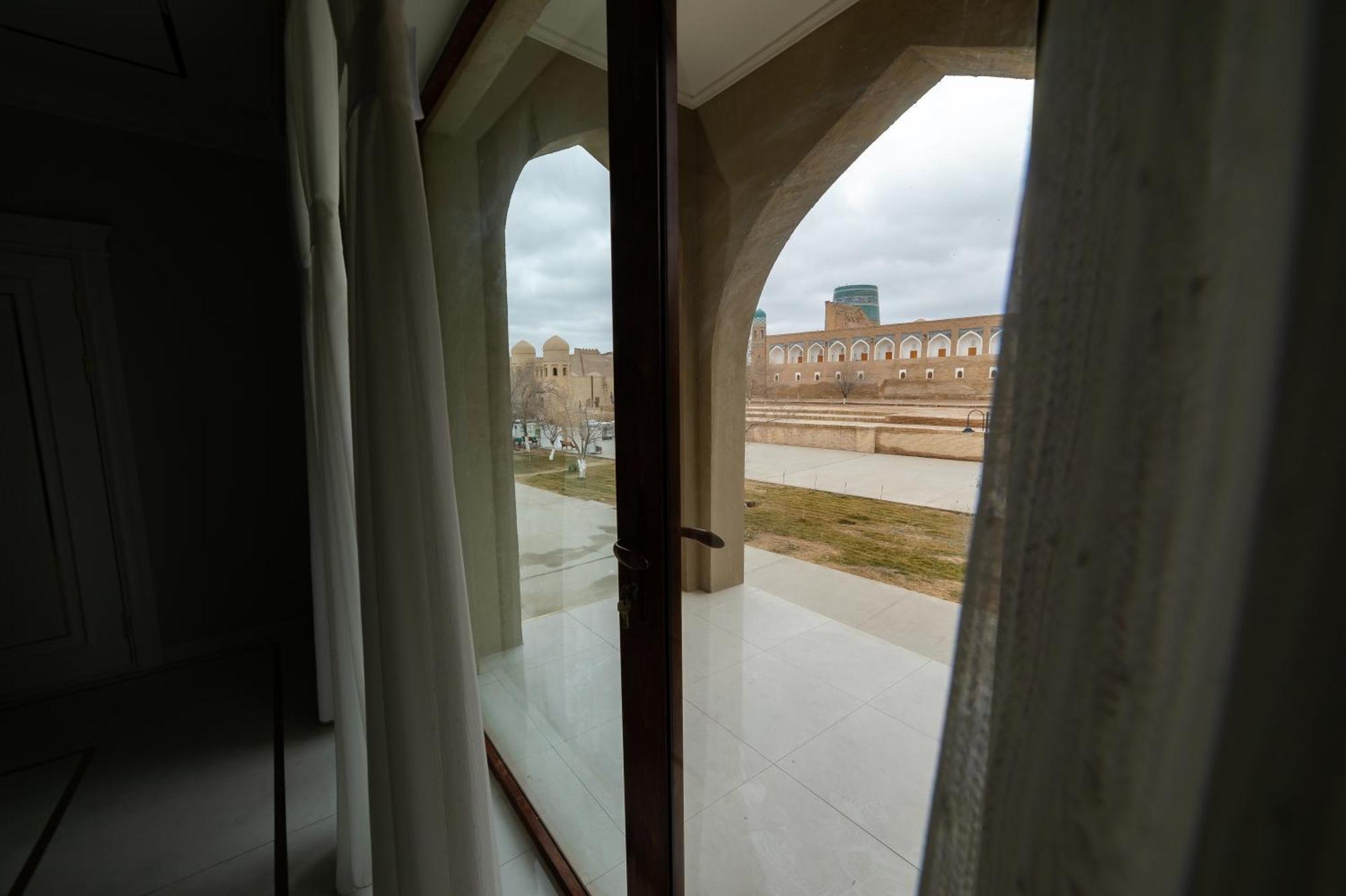 Isakhoja Hotel Khiva Exterior photo